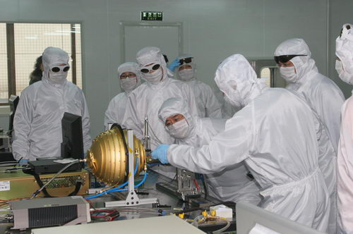 打破国外技术垄断成功研制高功率半导体激光器