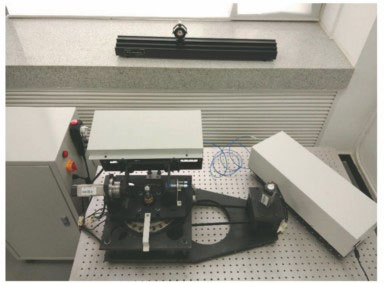 追踪测量实验装置图
