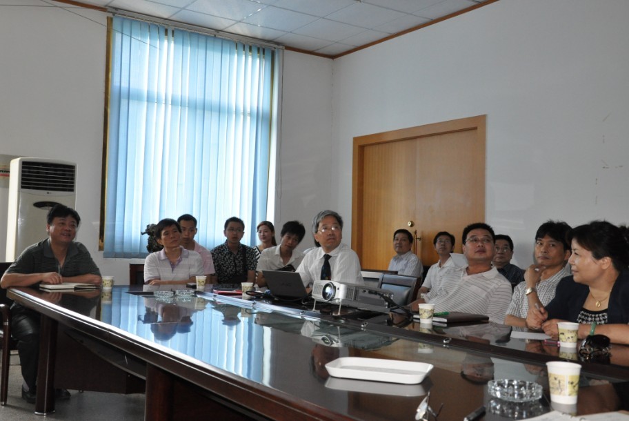 光行业协会代表刘百宁博士应邀访问武汉中国光