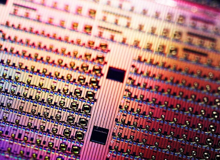 背景强大 硅光子重出江湖 -- 正文内容 -- 中国光