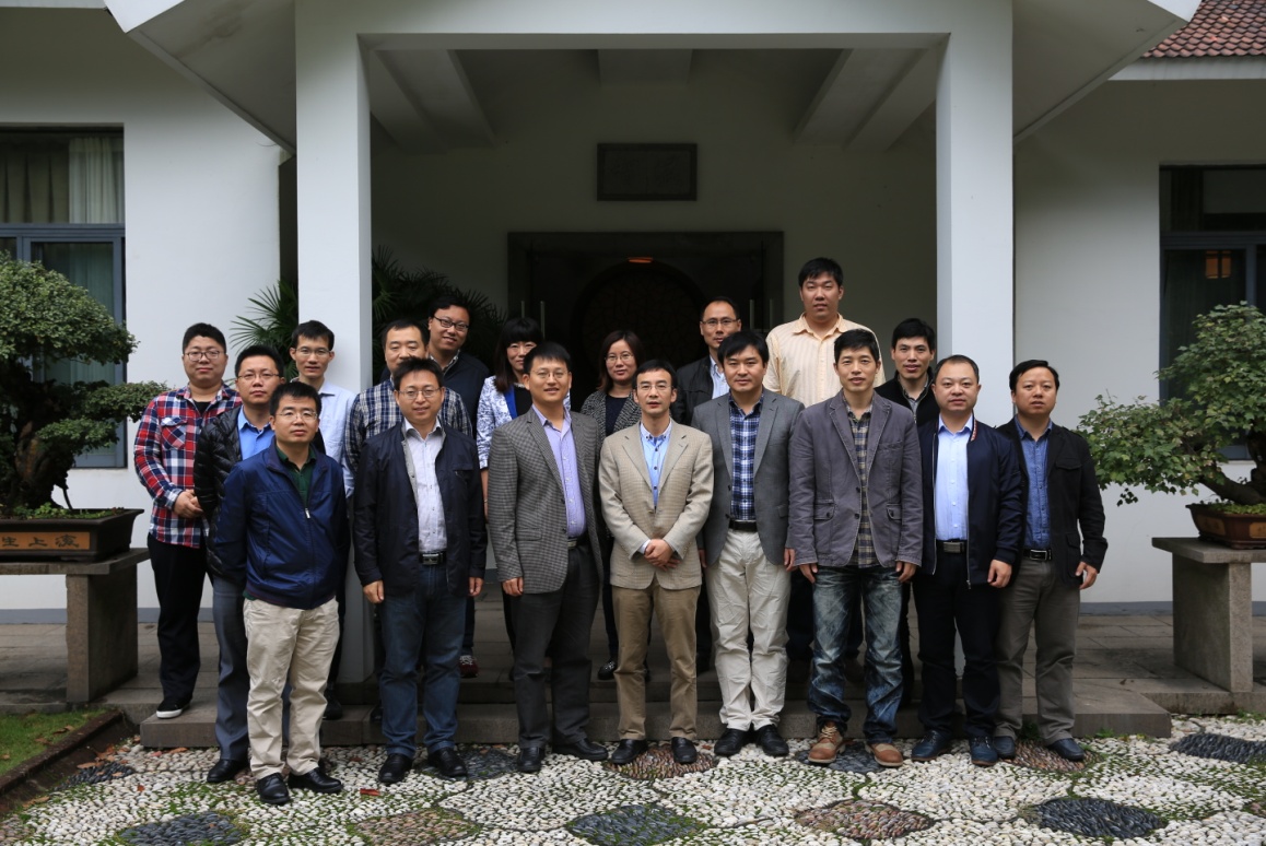 沈阳自动化所青促会小组访问上海光机所 -- 正