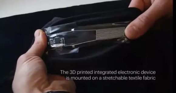 学Wyss研究所混合3D打印可穿戴柔性电子设