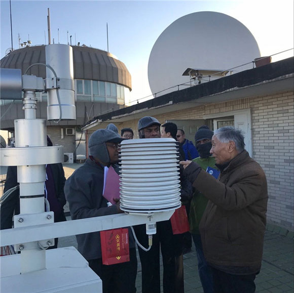 斯里兰卡气象局局长Sarath Premalal先生一行访