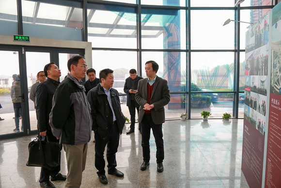 上海市科委副主任干频一行调研上海天文台